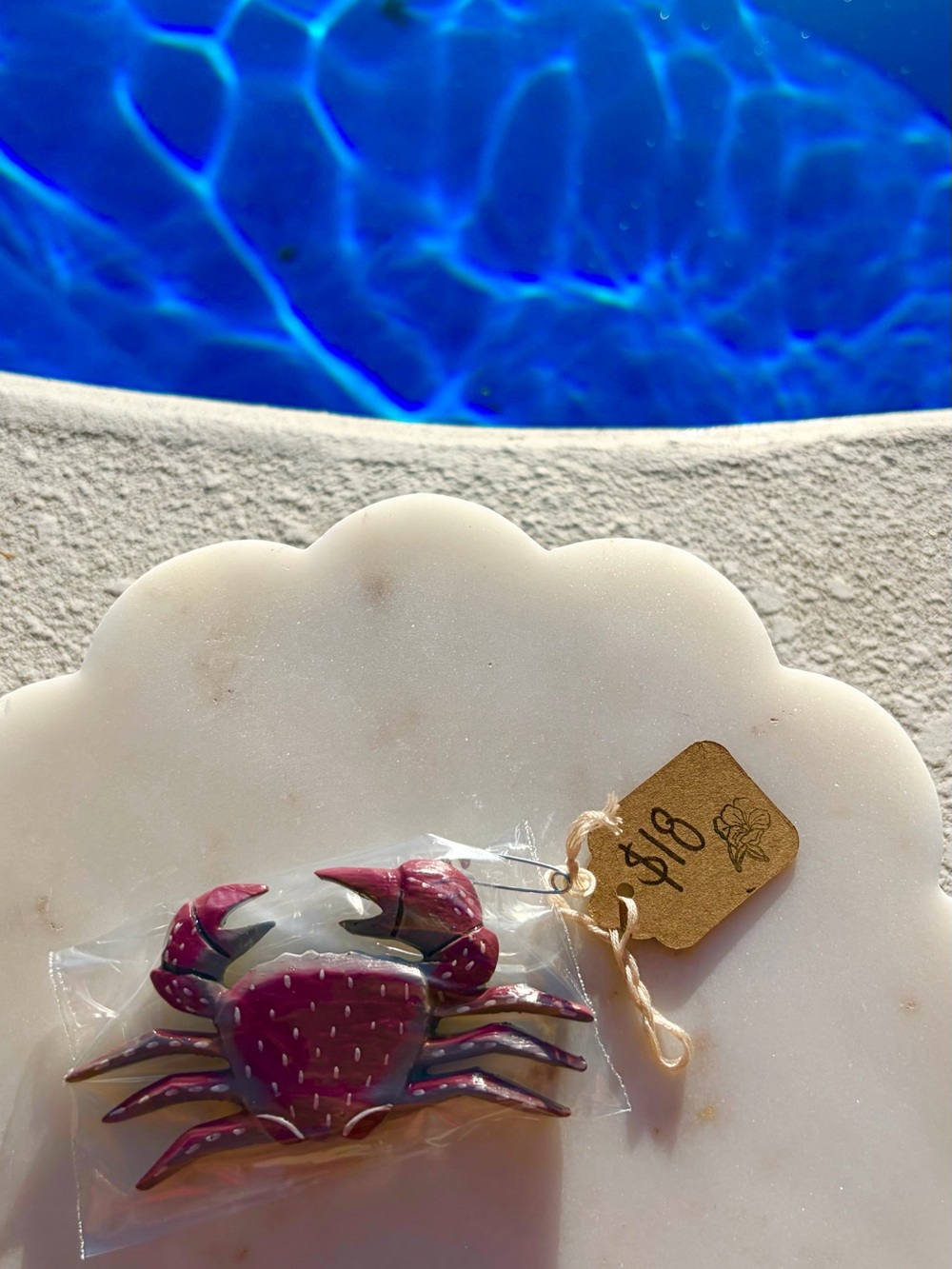 Coastal Crab 🦀✨ Magnet - Wood Carved and Hand Painted in Indonesia
